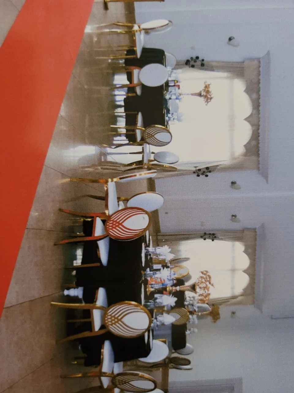 Ambiance chaleureuse dans notre salle de réception